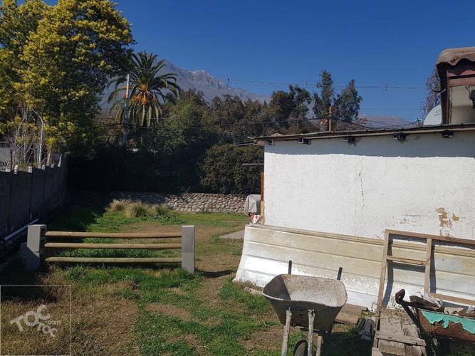 Casa con gran terreno en Alcalde Fernando Castillo Velasco/Julia Bernstein
