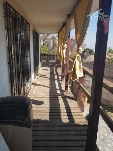 Casa con gran terreno en Alcalde Fernando Castillo Velasco/Julia Bernstein