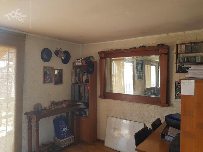 Casa con gran terreno en Alcalde Fernando Castillo Velasco/Julia Bernstein