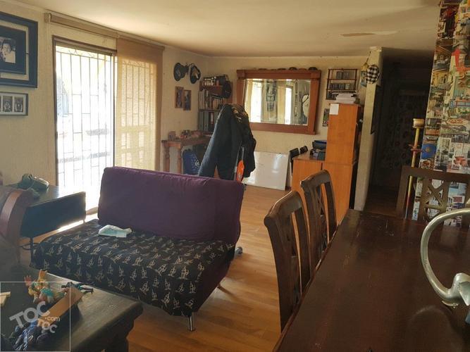 Casa con gran terreno en Alcalde Fernando Castillo Velasco/Julia Bernstein