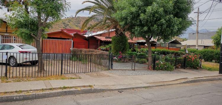 EN VENTA ACOGEDORA Y AMPLIA CASA EN VILLA HUMBERTO DIAZ, PUENTE ALTO EN EXCELENTES CONDICIONES