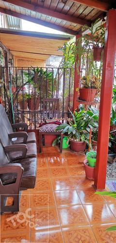 EN VENTA ACOGEDORA Y AMPLIA CASA EN VILLA HUMBERTO DIAZ, PUENTE ALTO EN EXCELENTES CONDICIONES