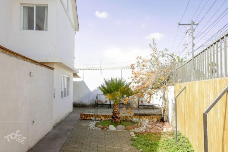 CASONA EN BARRIO UNIVERSITARIO EN VENTA