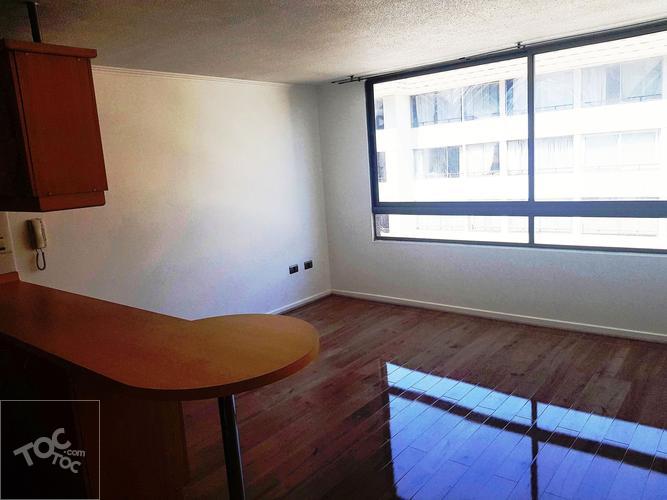 Departamento 1D1B + Bodega. Recién remodelado. a pasos del metro M.Montt