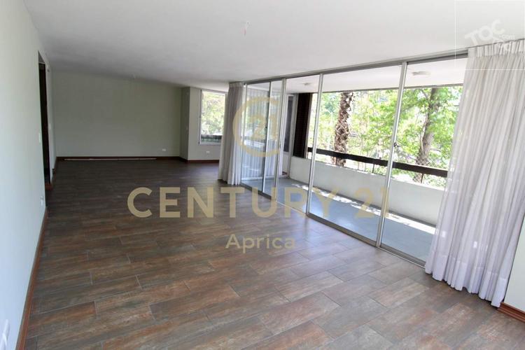 Avenida Vitacura 5071