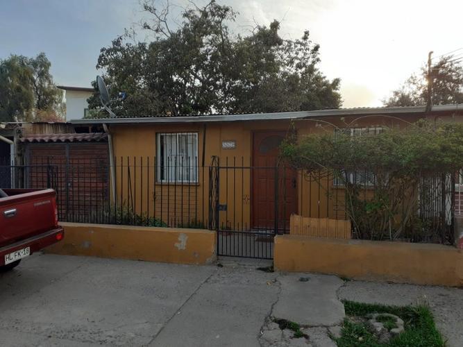 Casa en pasaje cerrado Blenda. Conchalí.