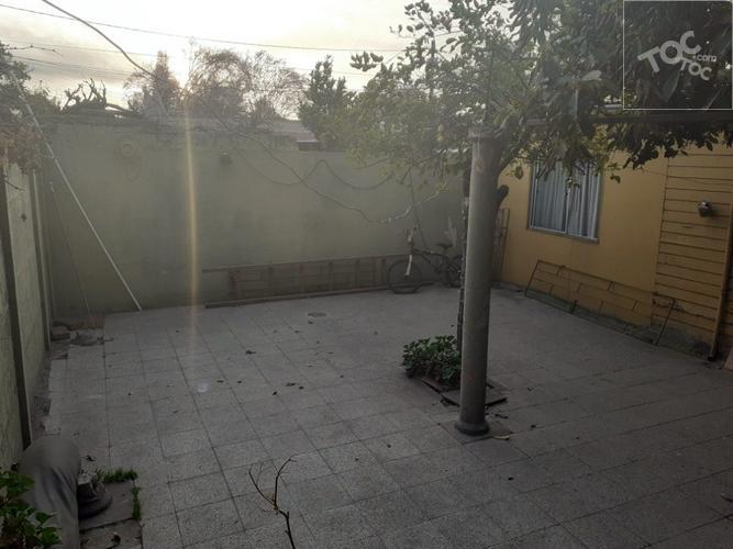 Casa en pasaje cerrado Blenda. Conchalí.