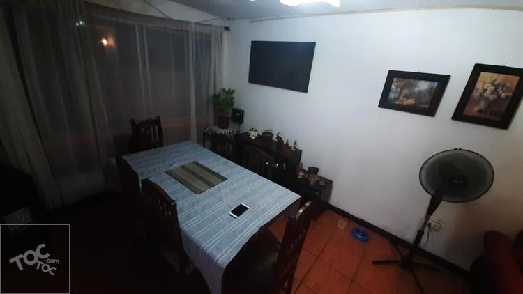 Casa esquina en Tupungato. Metro Vivaceta. Conchalí
