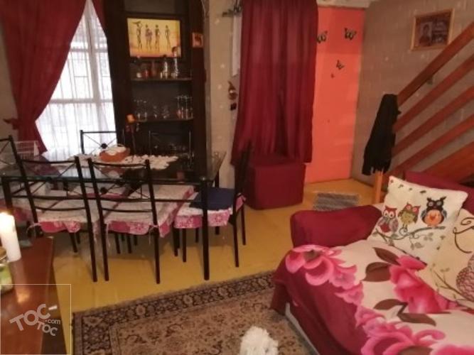 Casa acogedora en pasaje carahue puente alto.