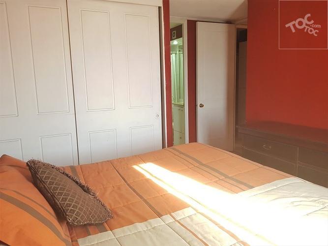 Venta Departamento 2D + 2B + Bod. + 2 Est. Metro San Miguel.