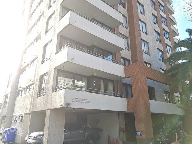 Venta Departamento 2D + 2B + Bod. + 2 Est. Metro San Miguel.