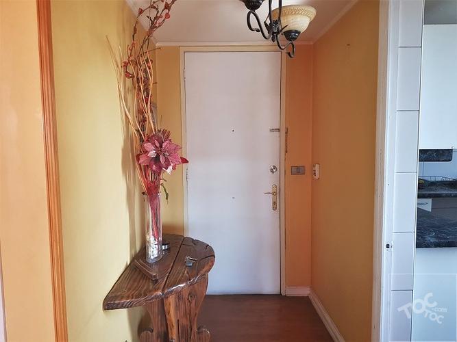 Venta Departamento 2D + 2B + Bod. + 2 Est. Metro San Miguel.