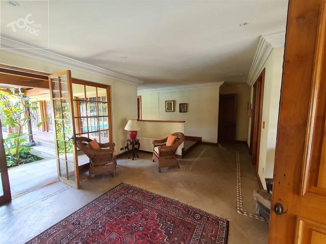 SE VENDE CASA DE LUJO, OPORTUNIDAD, POR APURO, SEMI AMOBLADA, CLUB DE GOLF LAS PALMAS