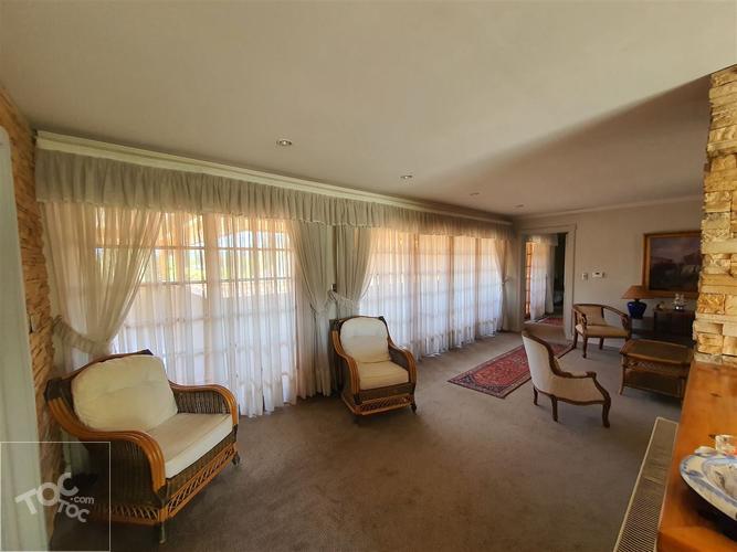 SE VENDE CASA DE LUJO, OPORTUNIDAD, POR APURO, SEMI AMOBLADA, CLUB DE GOLF LAS PALMAS
