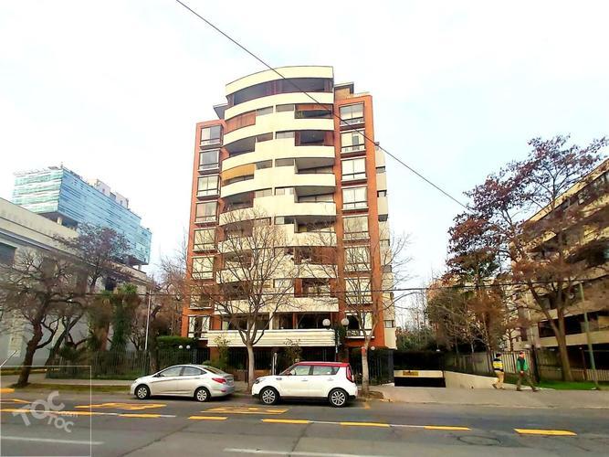 AMPLIO DEPTO CON EXCELENTE UBICACIÓN EN ANTONIO VARAS 710 PROVI