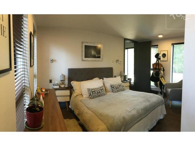 Se vende espectacular depto con patio interno