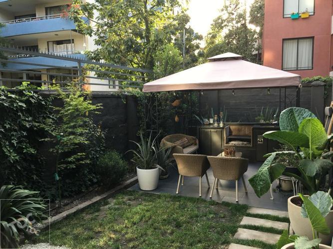 Se vende espectacular depto con patio interno