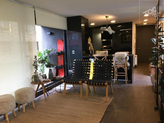 Se vende espectacular depto con patio interno