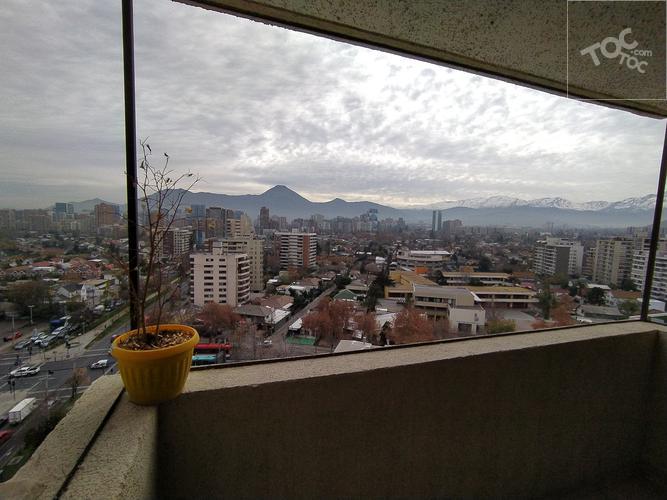 SE ARRIENDA AMPLIO DEPTO. 4D/4B + 2 ESTAC. – MANQUEHUE/COLON