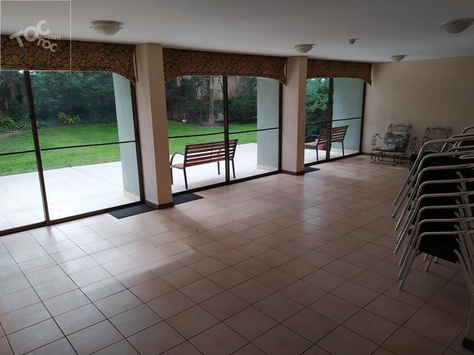 SE ARRIENDA AMPLIO DEPTO. 4D/4B + 2 ESTAC. – MANQUEHUE/COLON