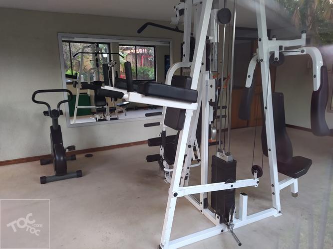SE ARRIENDA AMPLIO DEPTO. 4D/4B + 2 ESTAC. – MANQUEHUE/COLON