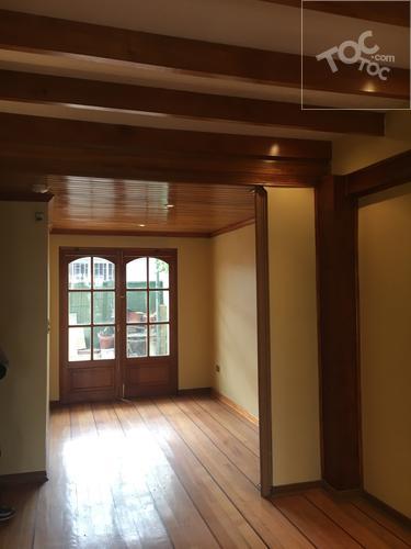 Amplia y Luminosa casa en excelente ubicación