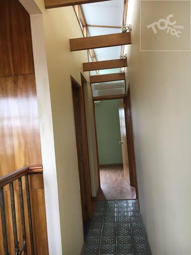 Amplia y Luminosa casa en excelente ubicación