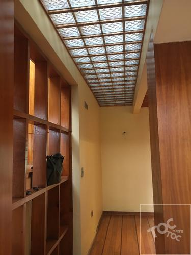 Amplia y Luminosa casa en excelente ubicación