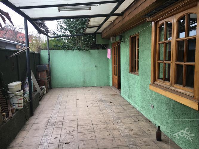 Amplia y Luminosa casa en excelente ubicación