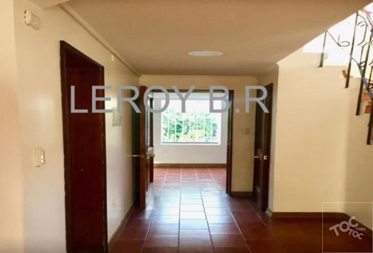 Invierte Excelente casa Barrio Universitario