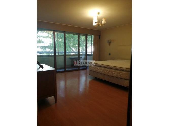 Amplio Departamento en Excelente Ubicación en Providencia