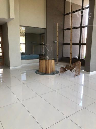 Arriendo Departamento Las Condes, Victor Rae