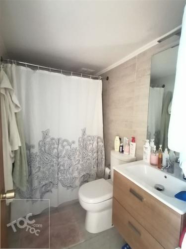 Departamento barrio tranquilo ,remodelados baños y cocina ,Impecable.