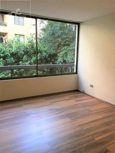Departamento barrio tranquilo ,remodelados baños y cocina ,Impecable.