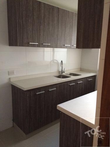 Departamento barrio tranquilo ,remodelados baños y cocina ,Impecable.