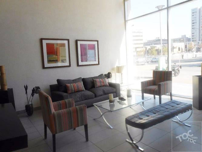 Se arrienda Departamento en Angustinas - Metro Santa ana