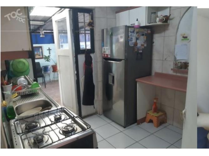 Se Vende casa de 1 piso en la Florida 3 dormitorios 1 baño , antejardin y jardín trasero con cobertizo