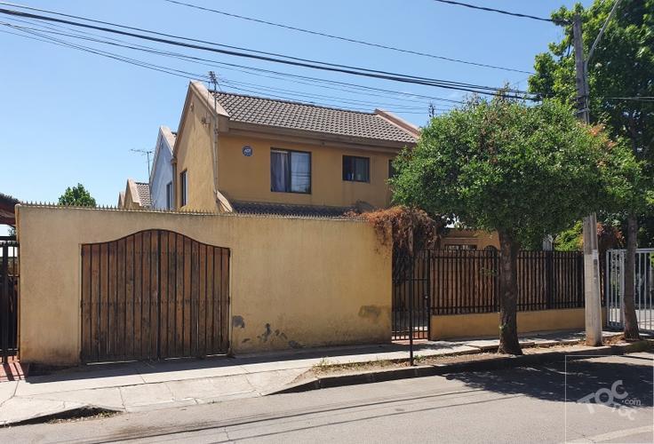 Vendo Casa Esquina en excelente sector, Condominio Nuevo Mundo, Maipú