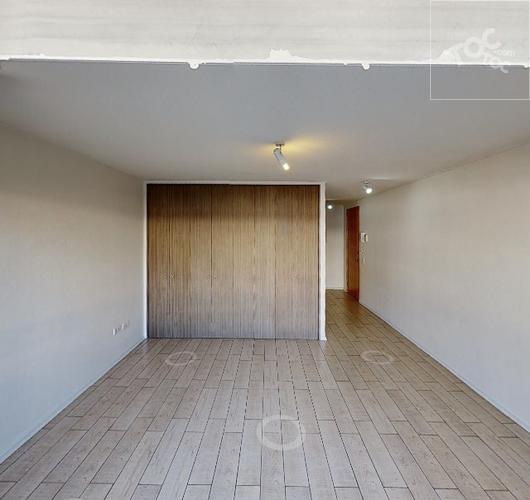 ARRIENDO METRO SANTA LUCIA / CARMEN / MARIN
