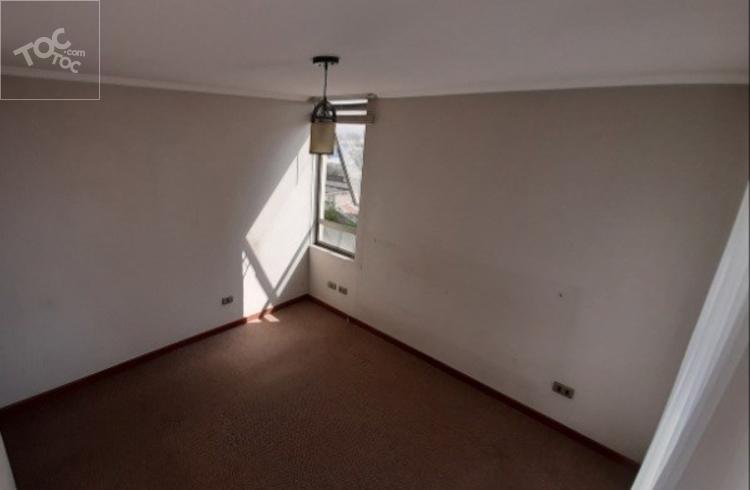 Se vende lindo departamento en Macul con calle Los Olmos