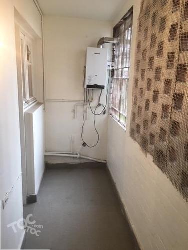 METRO ÑUÑOA / DEPARTAMENTO REMODELADO CON ESTACIONAMIENTO Y BODEGA