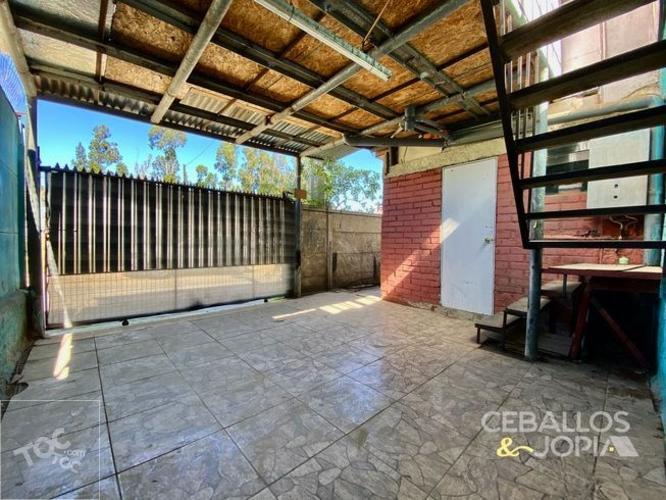 Ceballos & Jopia, Casa esquina / Villa Alemana