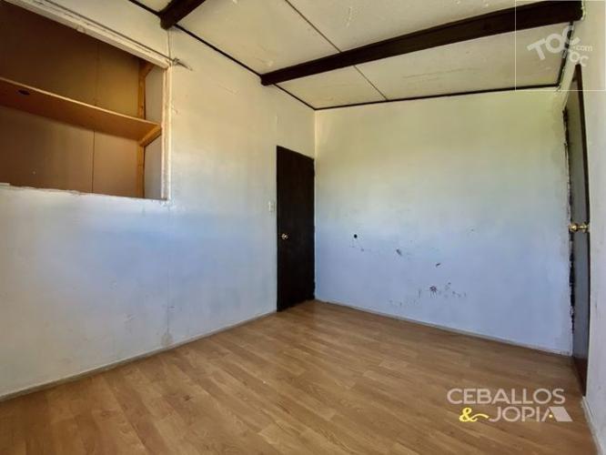 Ceballos & Jopia, Casa esquina / Villa Alemana
