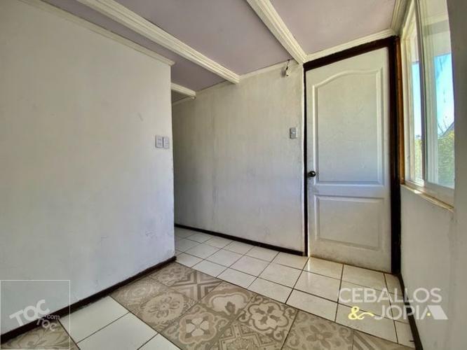 Ceballos & Jopia, Casa esquina / Villa Alemana