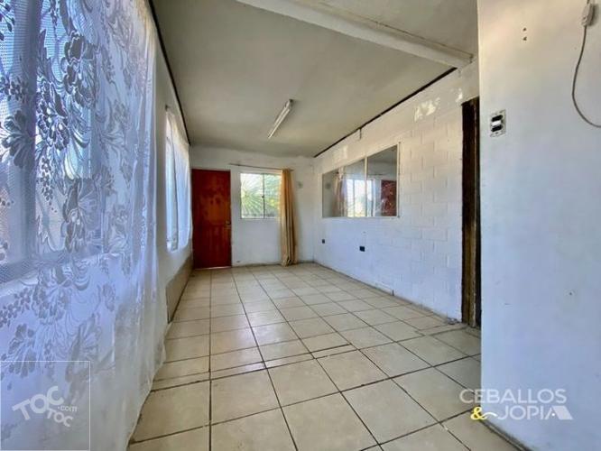 Ceballos & Jopia, Casa esquina / Villa Alemana