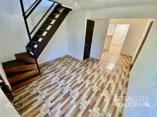 Ceballos & Jopia, Casa esquina / Villa Alemana