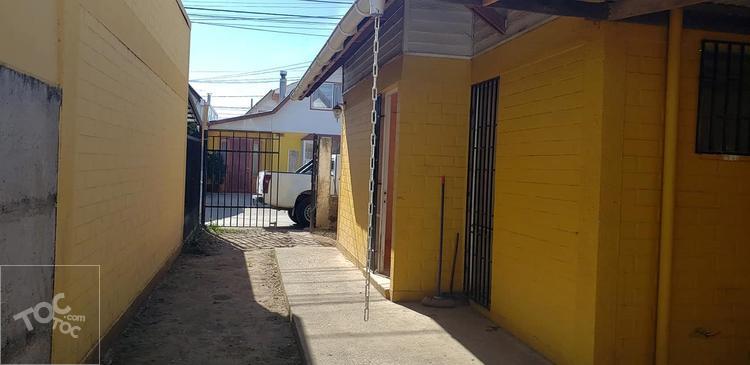 Casa en buen sector de Linares