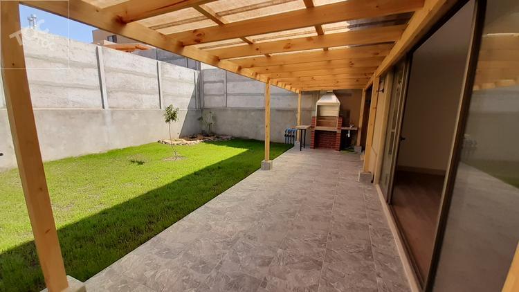 Calle Los Corraleros, Cumbres del Peñon 08164, Puente Alto