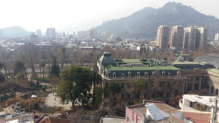 Monjitas 537, Santiago