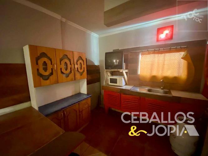 Ceballos & Jopia, 2 Casas en Valparaíso